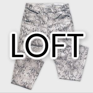 Loft Snake Print Skinny Jeans (Size 4)